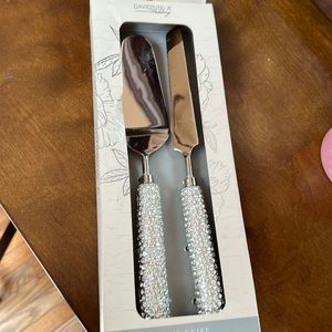 Wedding cake cutting set
